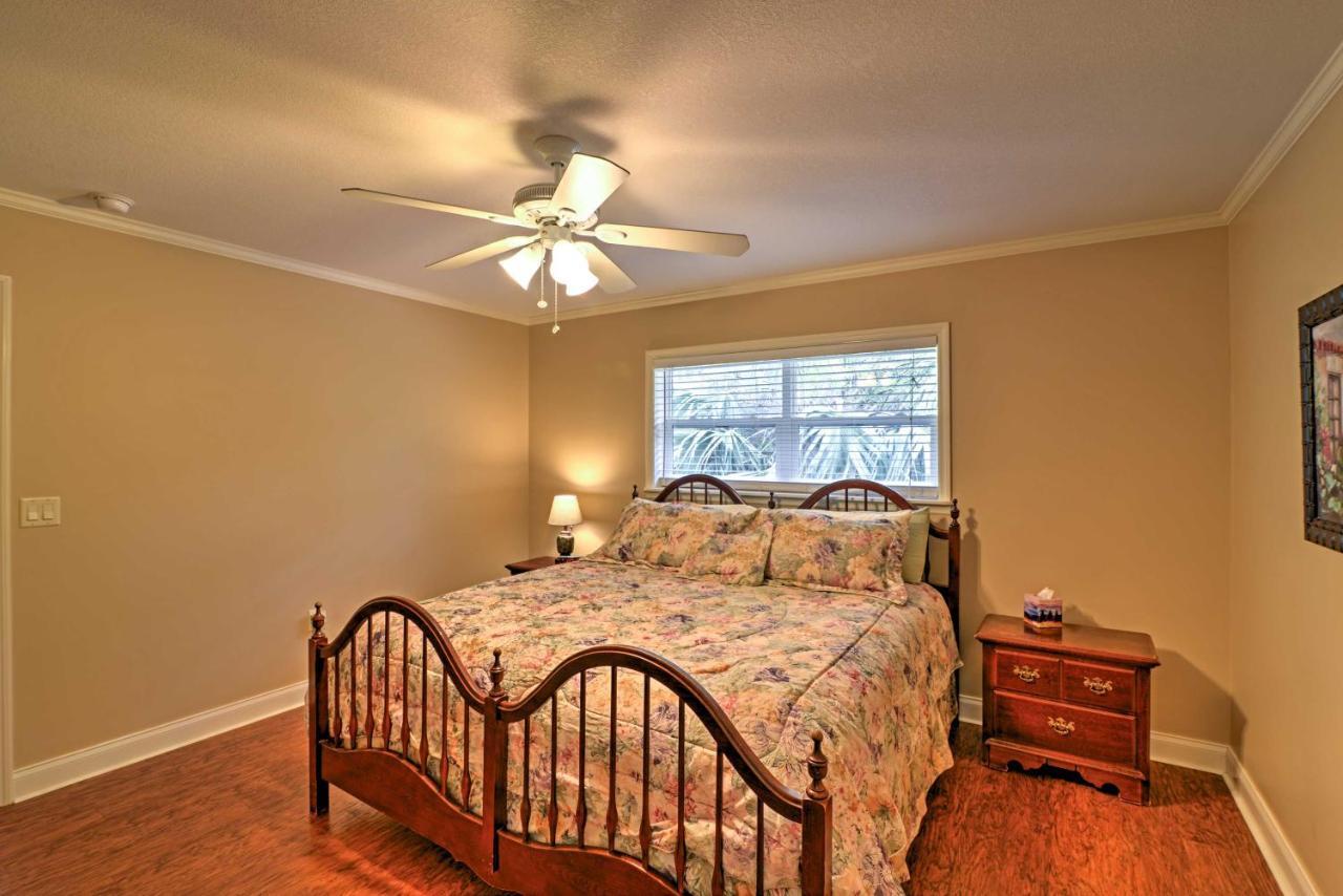 Crystal River Cottage On 1 Acre With Deck And Porch! Yankeetown Exterior foto